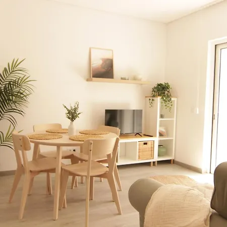 2-bdr & Terrace, Διαμέρισμα Φάρο