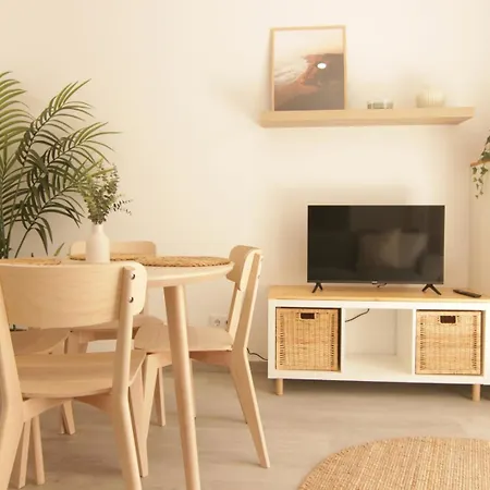 2-bdr & Terrace, Διαμέρισμα Φάρο