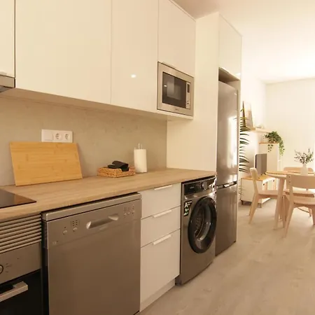 2-bdr & Terrace,